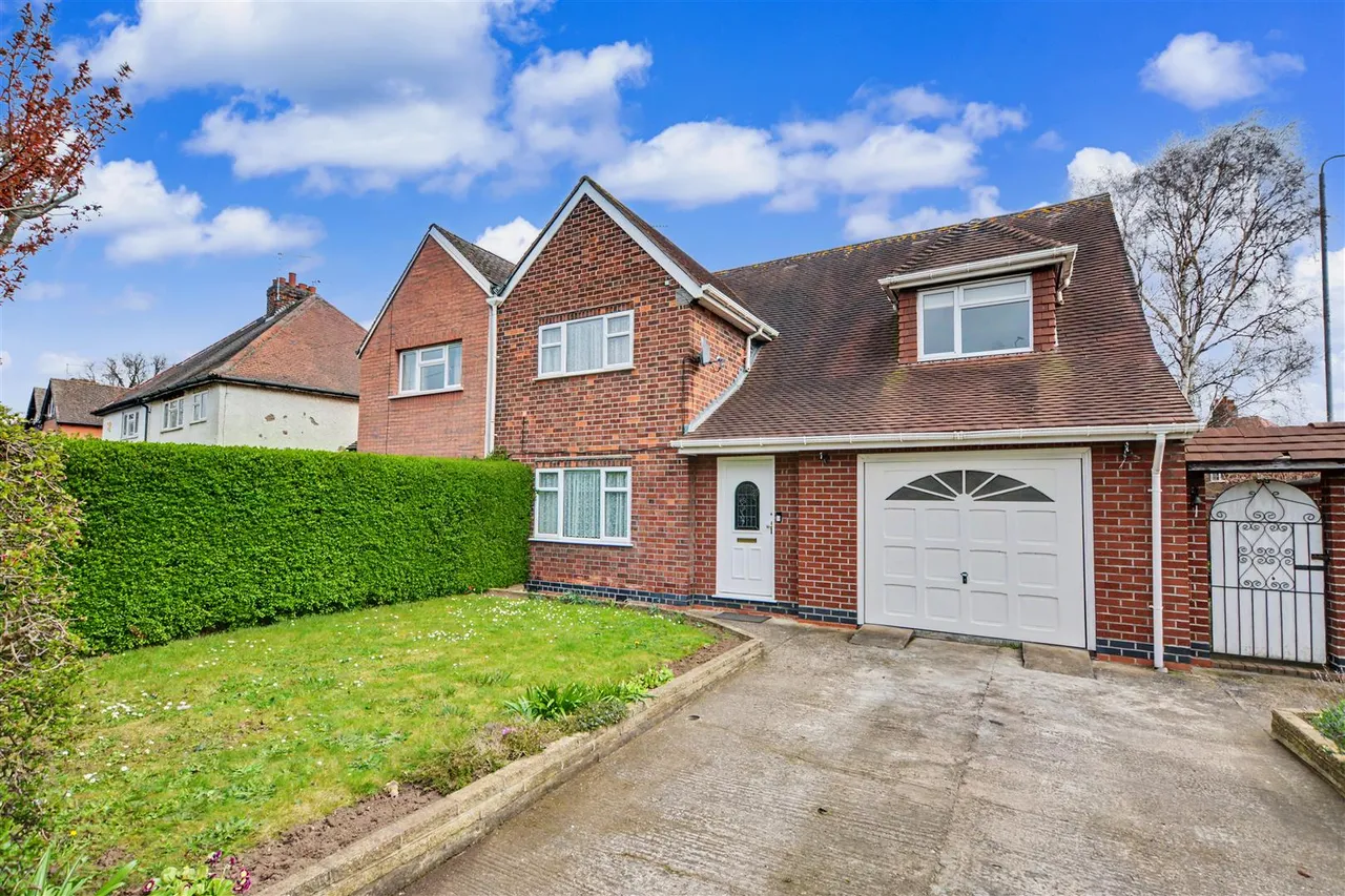 4 bed house for sale, Attenborough Lane, Chilwell, NG9