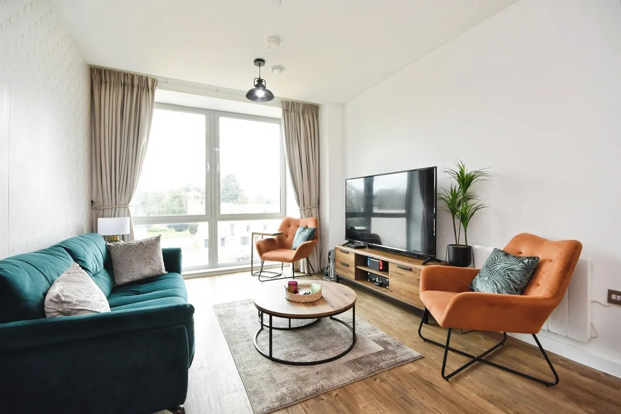 2 bed flat for sale, Eagle Way, Great Warley, CM13