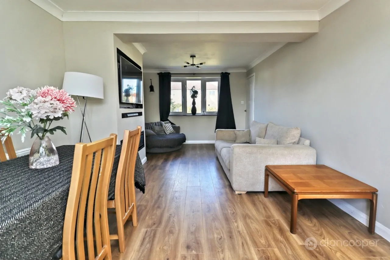 Neale Close, Bulkington, CV12, photo 4