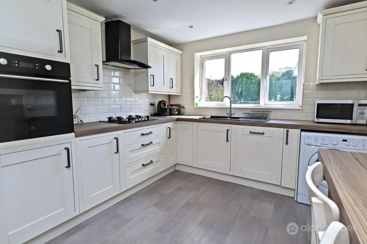 Neale Close, Bulkington, CV12, photo 6