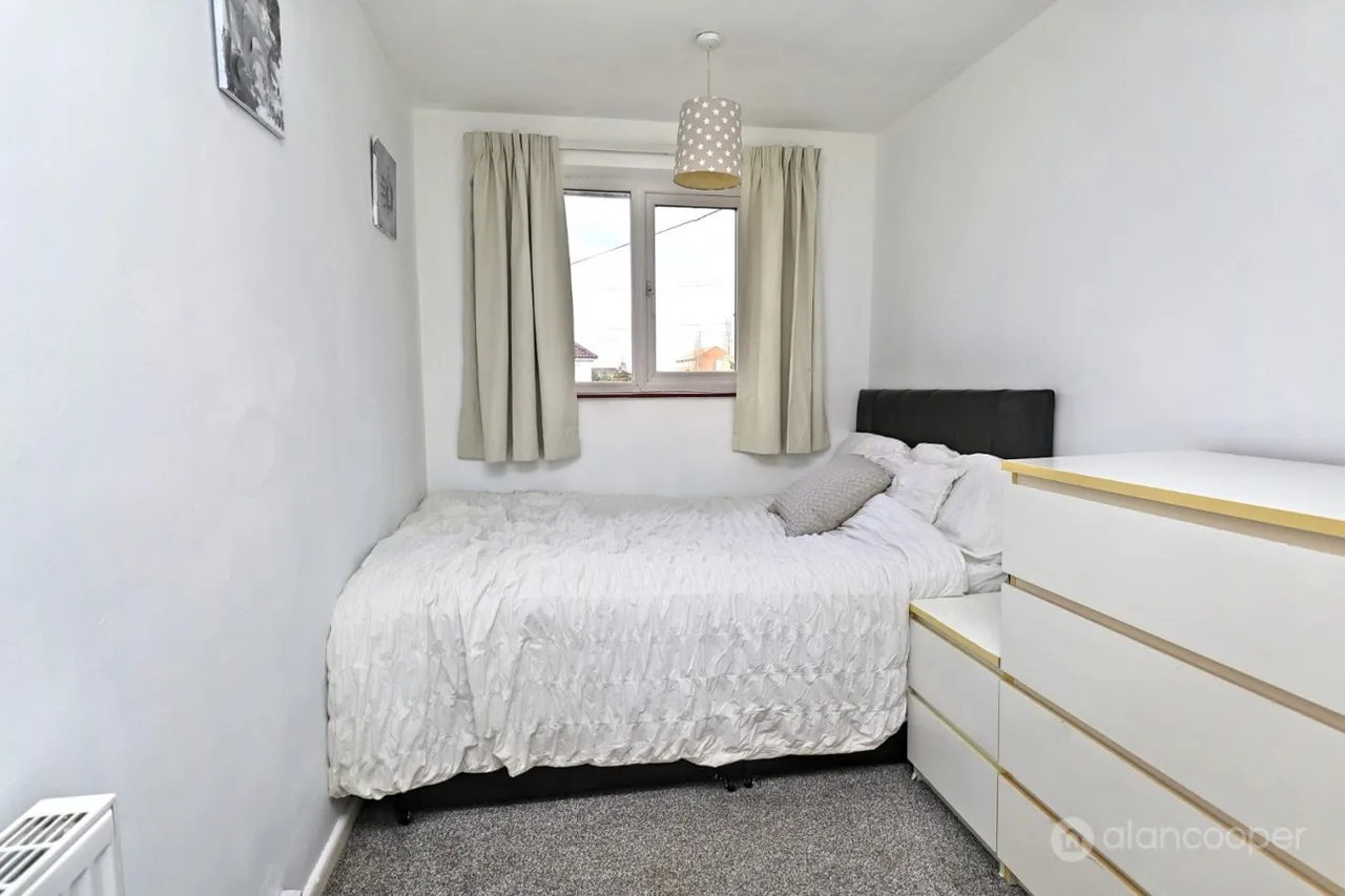 Neale Close, Bulkington, CV12, photo 13