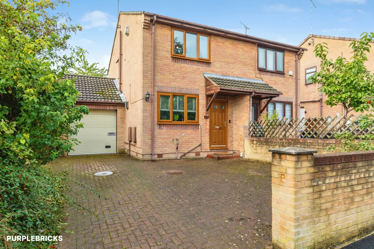 2 bed house for sale, Tudor Way, Barnsley, S70