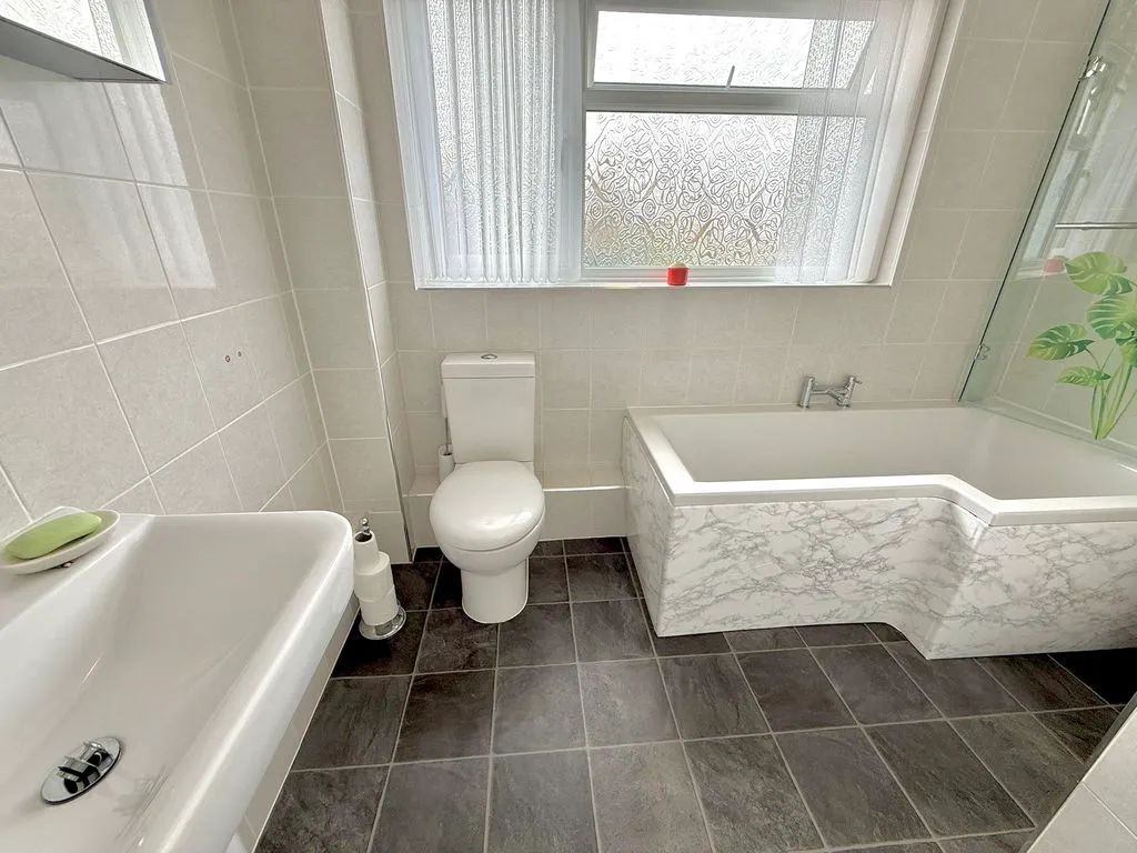Brierley Close, Dunstable LU6 3NB, photo 5