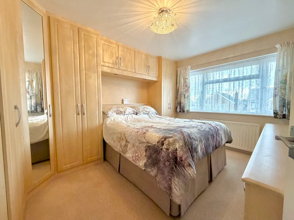 Brierley Close, Dunstable LU6 3NB, photo 6