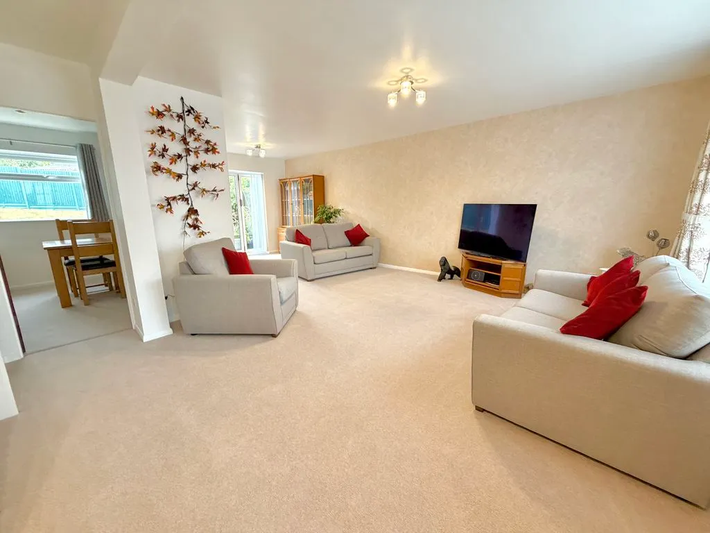 Brierley Close, Dunstable LU6 3NB, photo 8