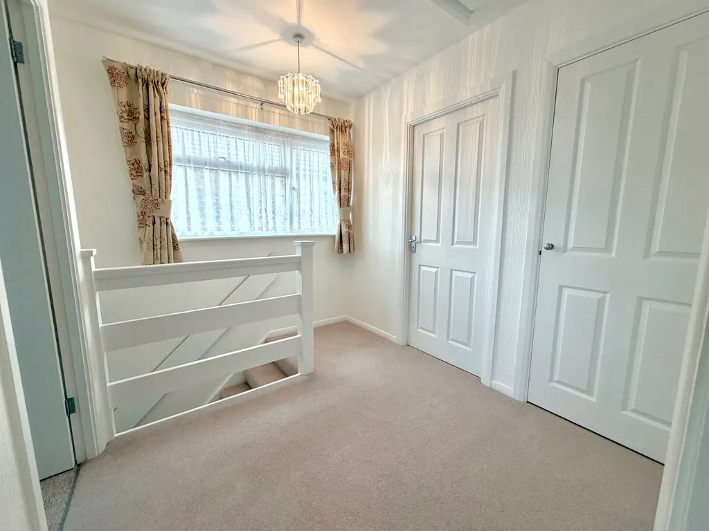 Brierley Close, Dunstable LU6 3NB, photo 12