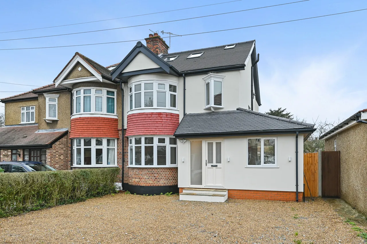 4 bed house for sale, Elm Close, North Harrow, HA2
