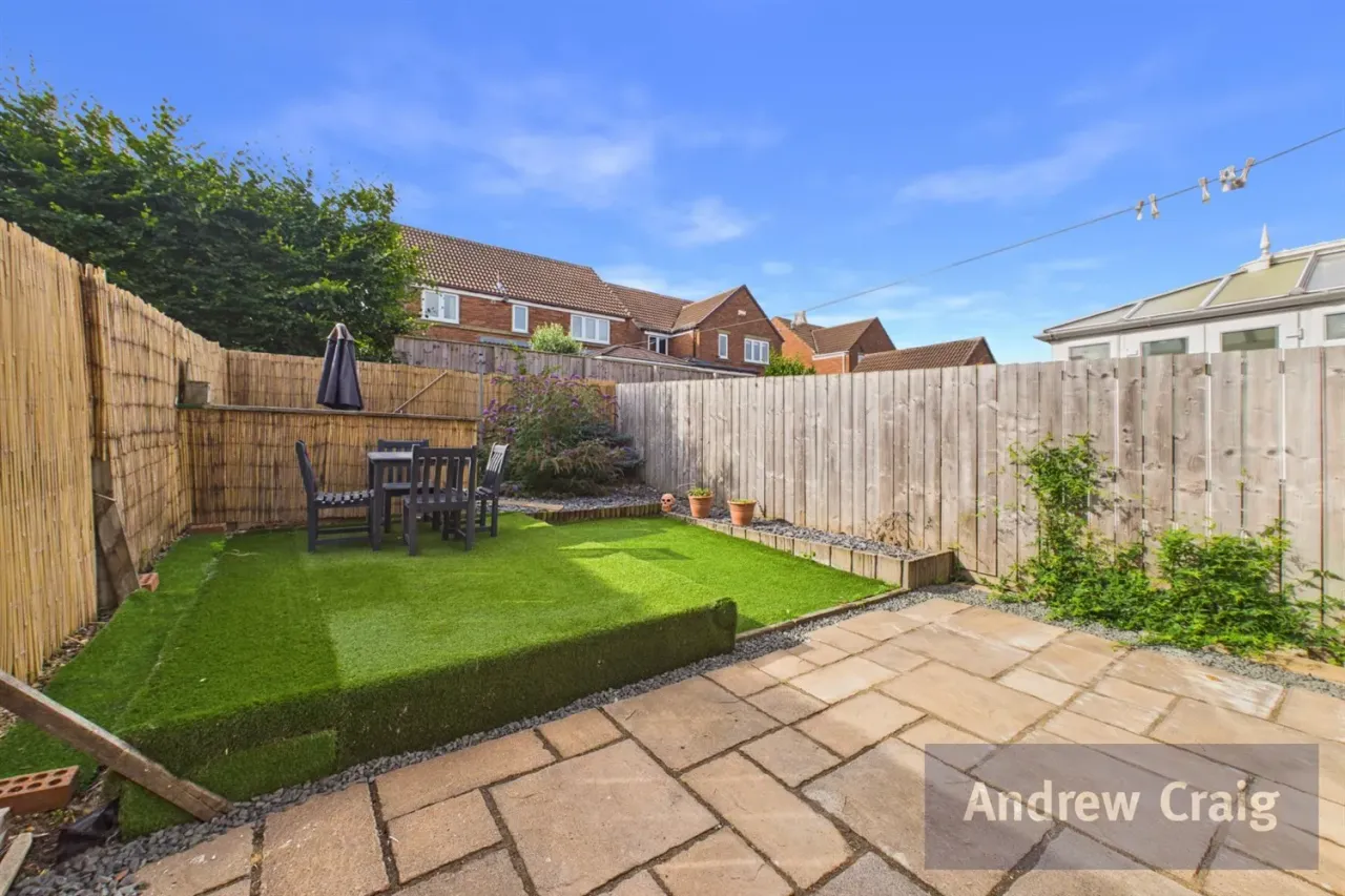 Lilburn Close, East Boldon, NE36, photo 4