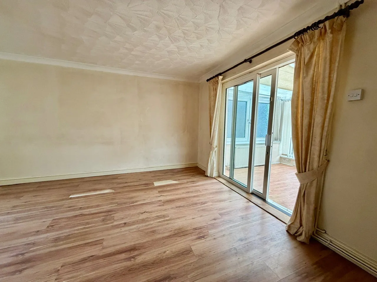 Elm Drive, Risca, NP11, photo 9