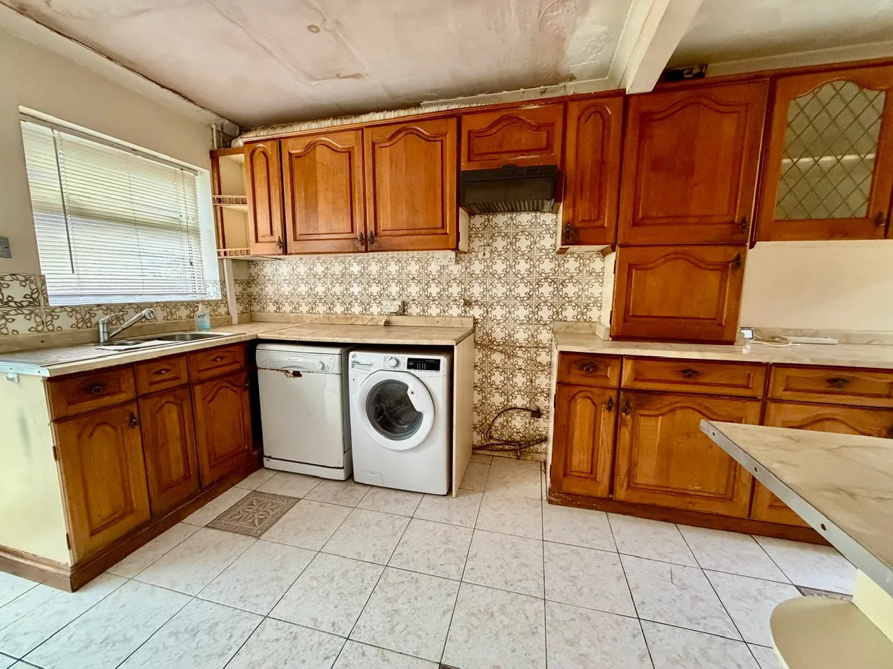Elm Drive, Risca, NP11, photo 3