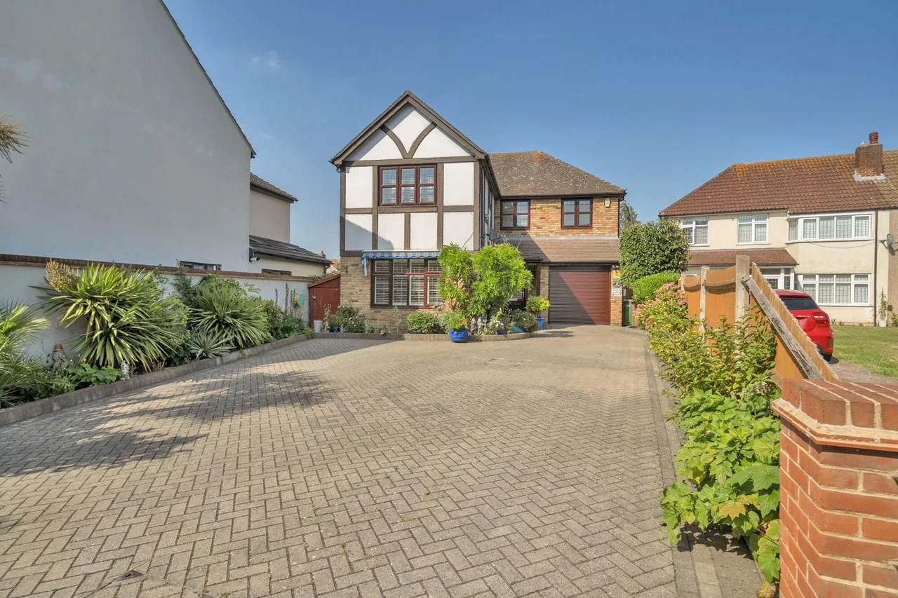 Long Lane, DA7, photo 5