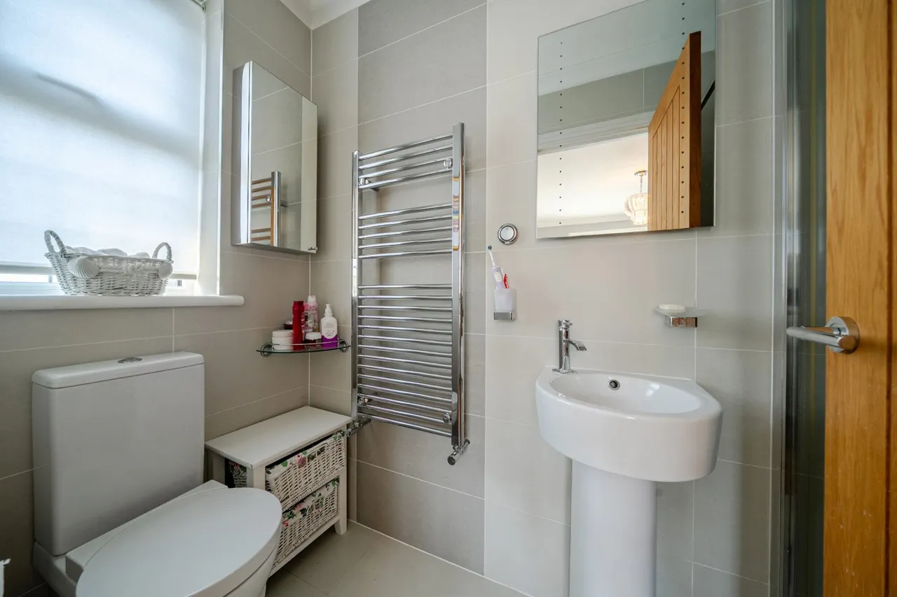 Long Lane, DA7, photo 17