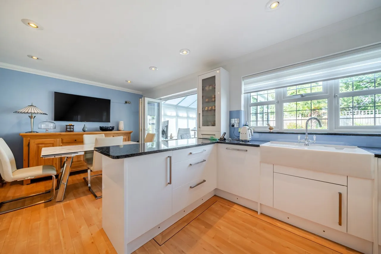 Long Lane, DA7, photo 20