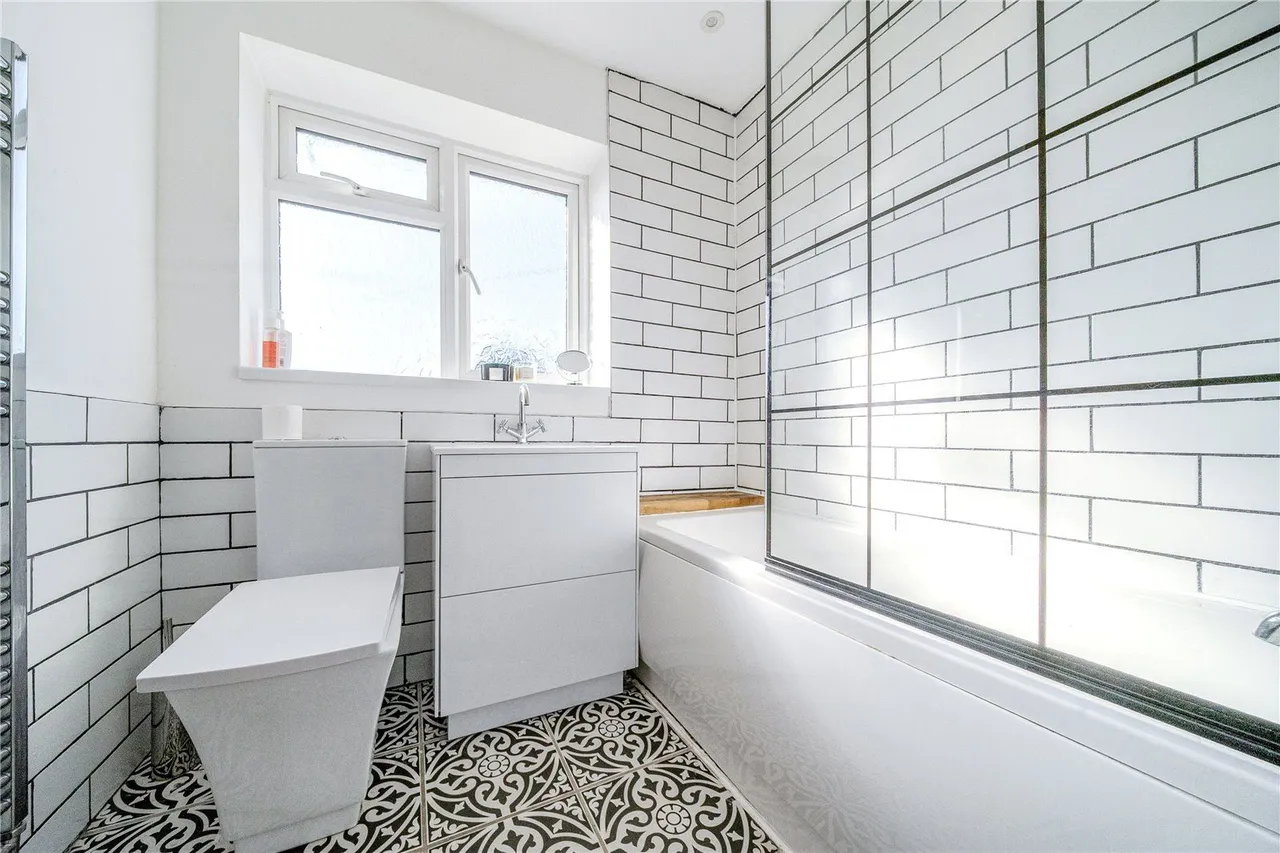 Lawefield Avenue, Rothwell, LS26, photo 4