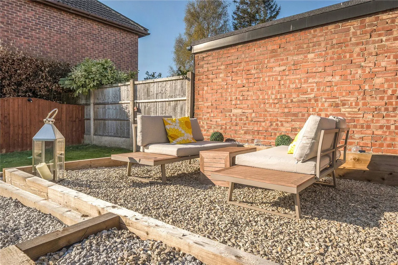 Lawefield Avenue, Rothwell, LS26, photo 15