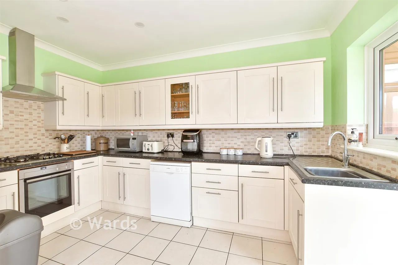 St. Swithin's Road, Whitstable, CT5, photo 5