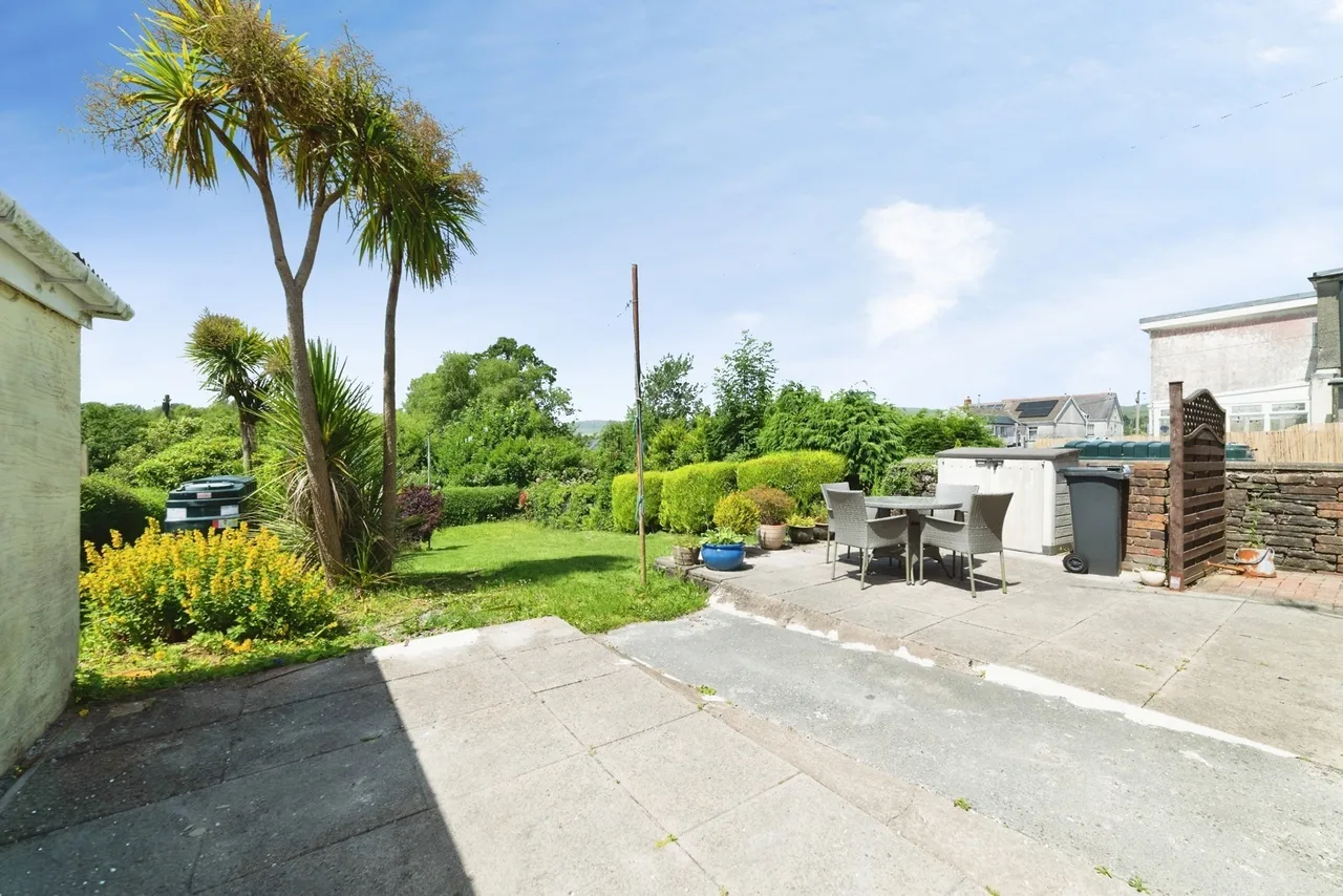 Prospect Place, Cwmllynfell, SA9, photo 2