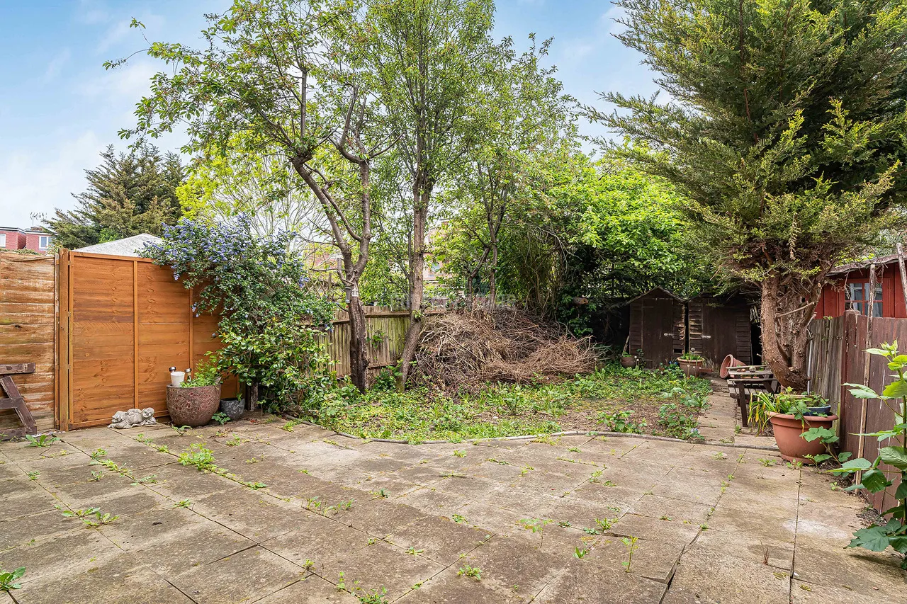 Cheviot Gardens, Golders Green Estate, NW2, photo 18