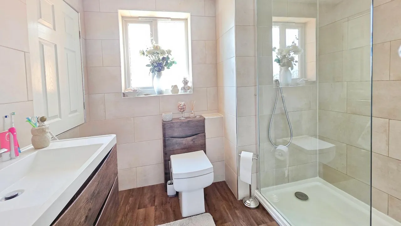 Hurn Close, Ruskington, NG34, photo 13