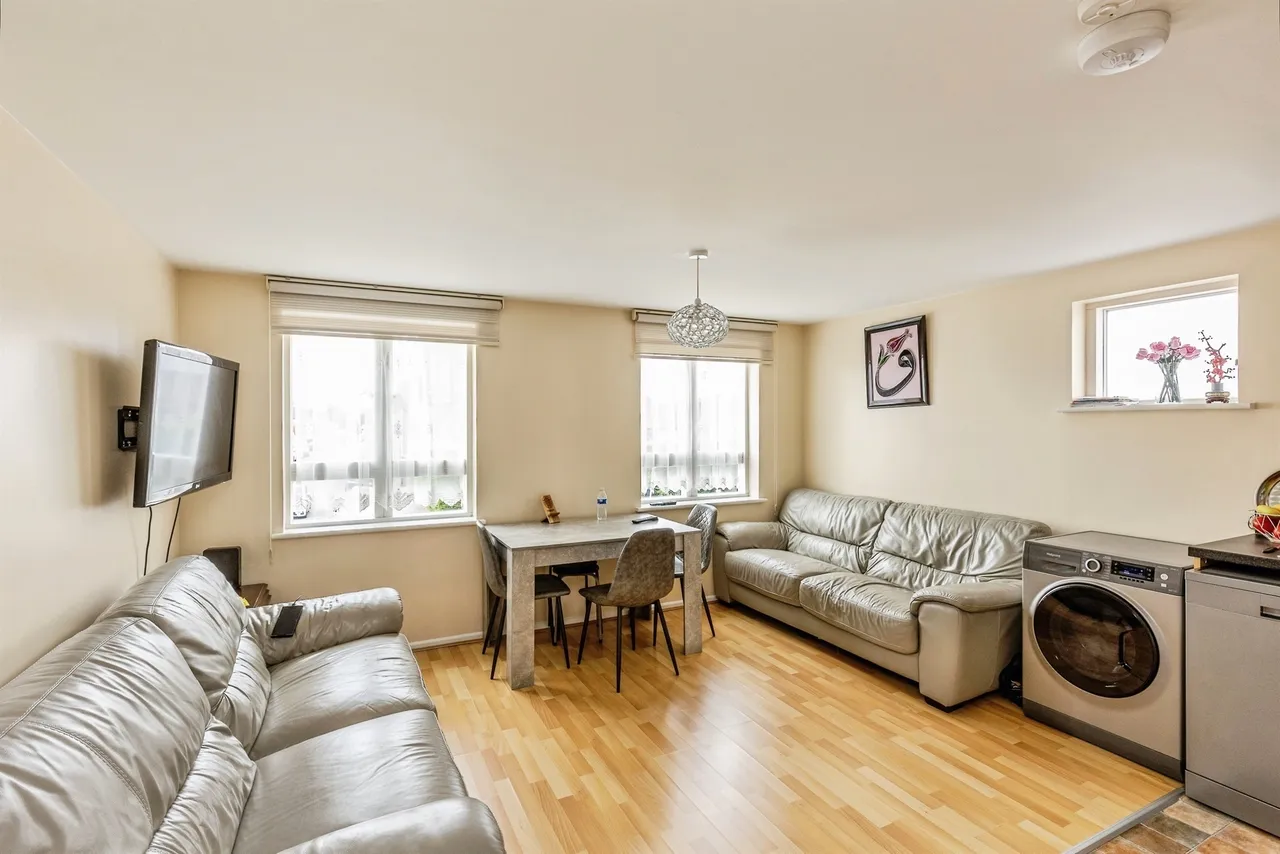 Avonmouth Road, Avonmouth, Bristol, photo 4