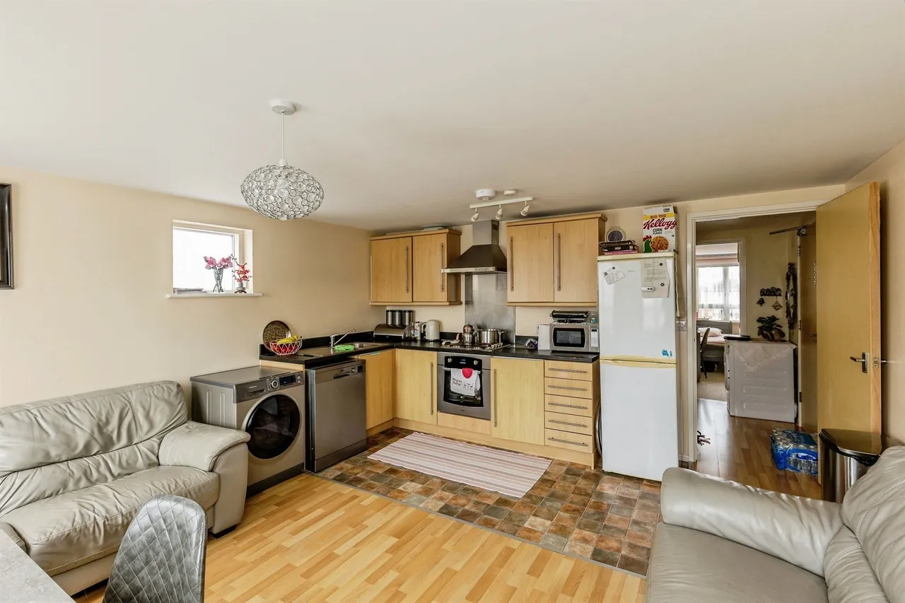 Avonmouth Road, Avonmouth, Bristol, photo 8