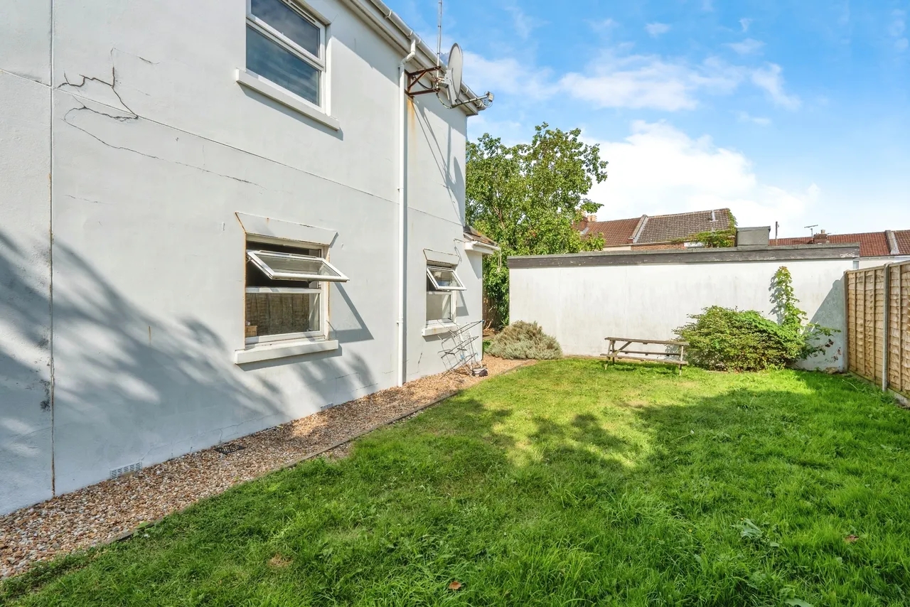 Manor Park Avenue, Portsmouth, PO3, photo 10