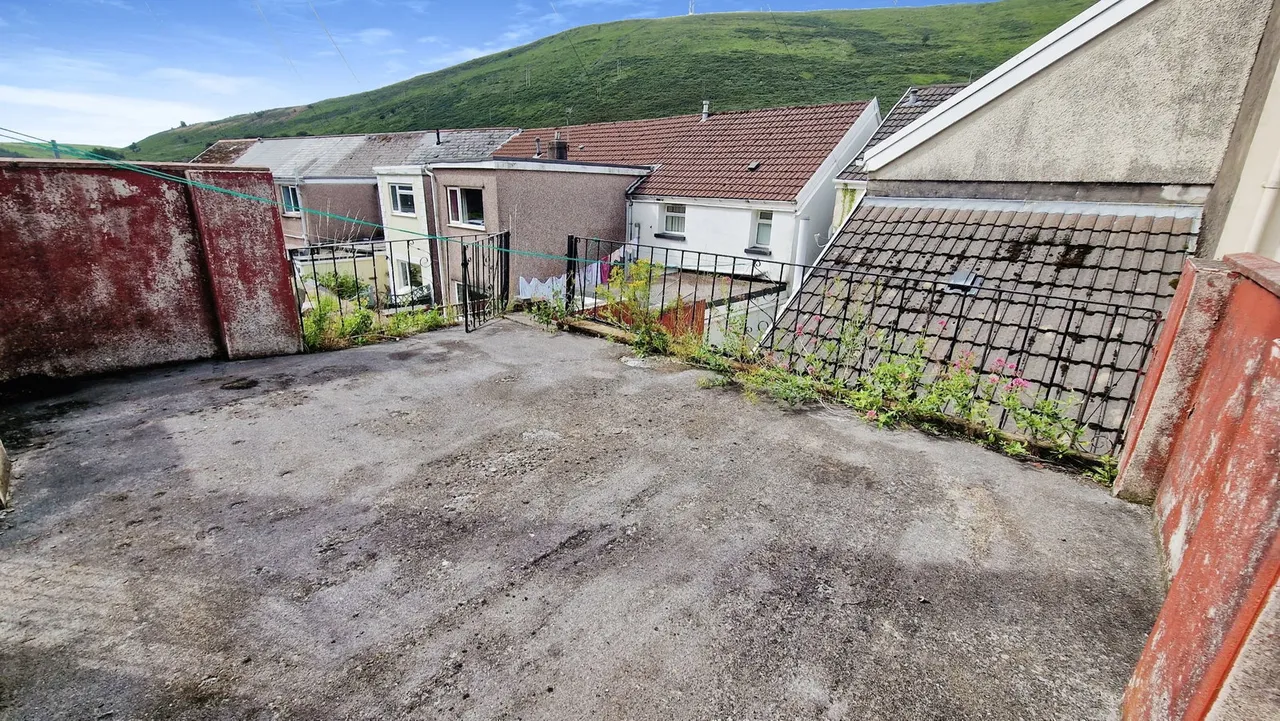 High Street, Ogmore Vale, CF32, photo 11