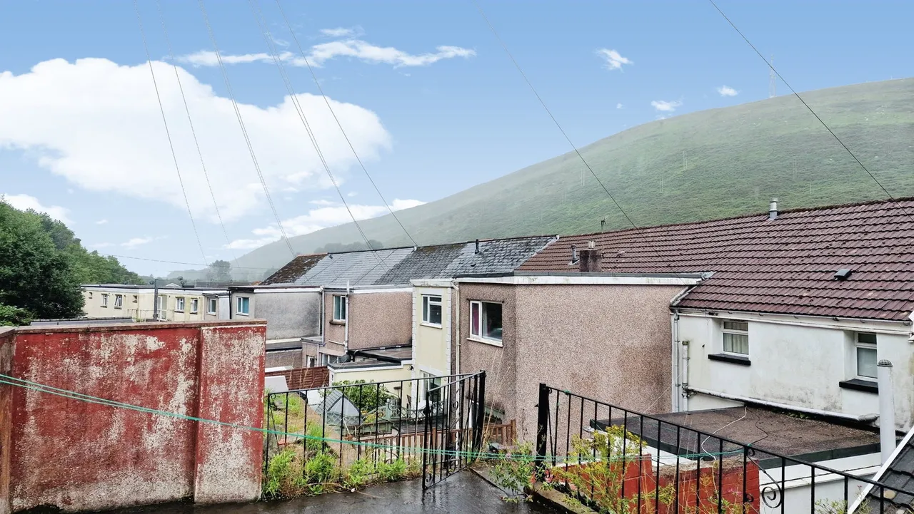 High Street, Ogmore Vale, CF32, photo 12