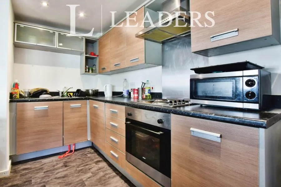 Elmira Way, Salford, M5, photo 5