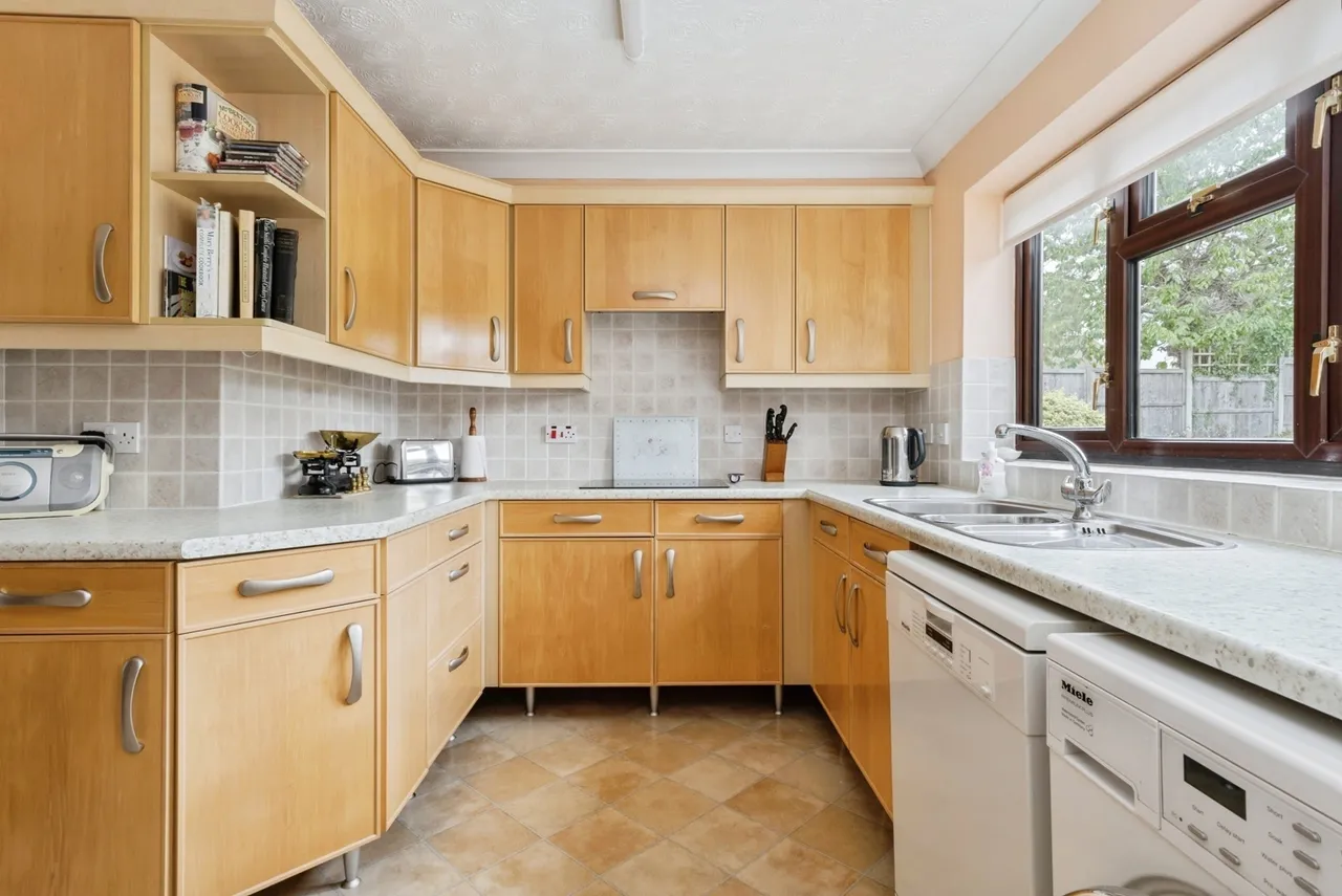 Shipdham Road, Carbrooke, Thetford, Norfolk, IP25, photo 5