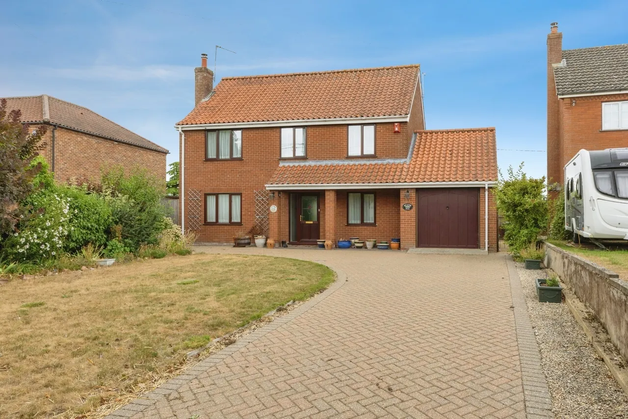 Shipdham Road, Carbrooke, Thetford, Norfolk, IP25, photo 31