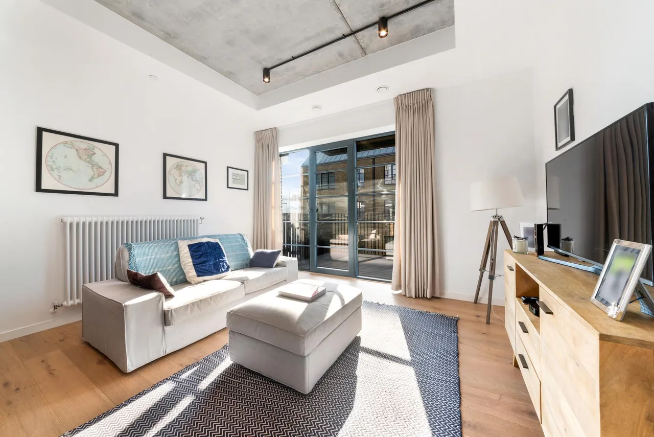 Orchard Place, E14, photo 2