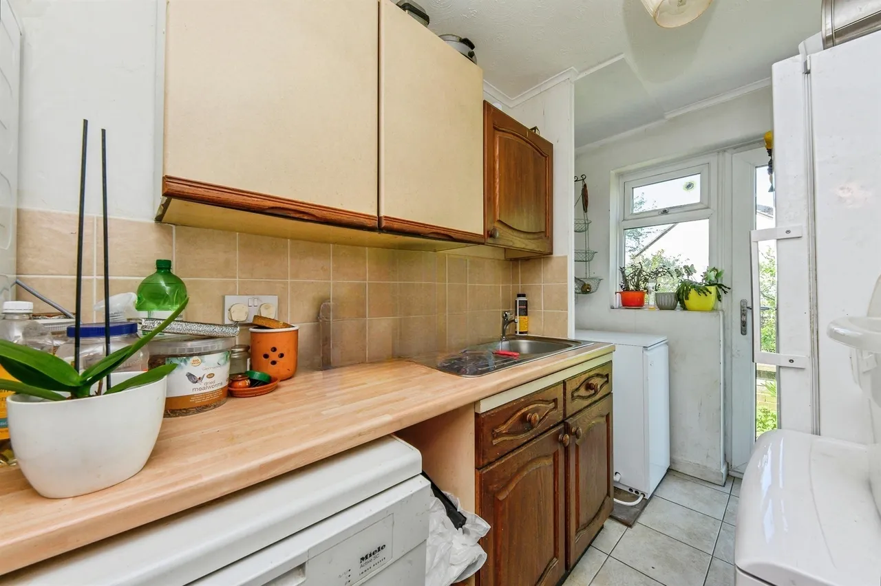 Wansford Road, Peterborough, PE8, photo 10