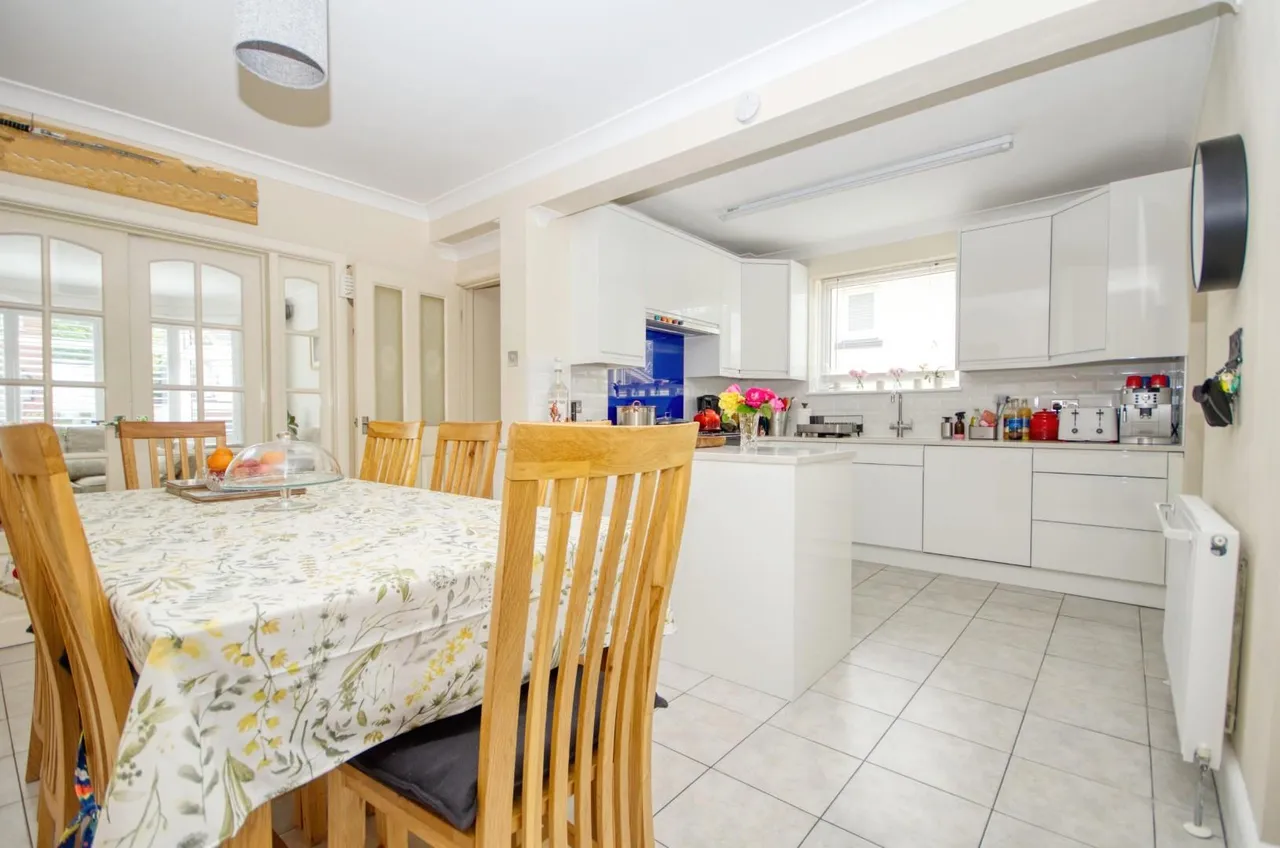 Chessel Crescent, Southampton, Hampshire, SO19 4BR, photo 6