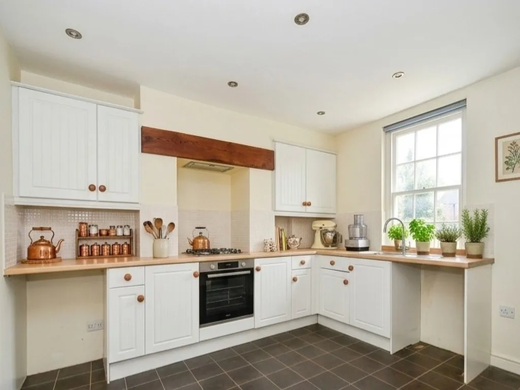 Langley Road, Chippenham, photo 9
