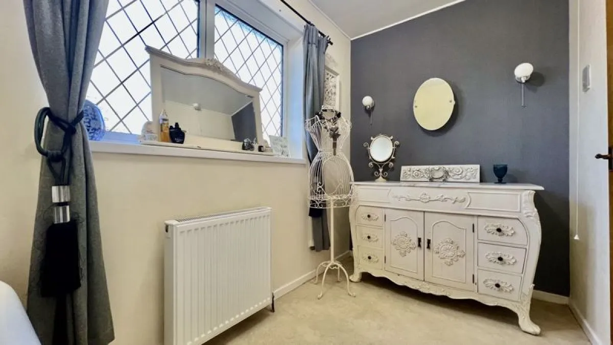 Clare Crescent, Bottesford, photo 17
