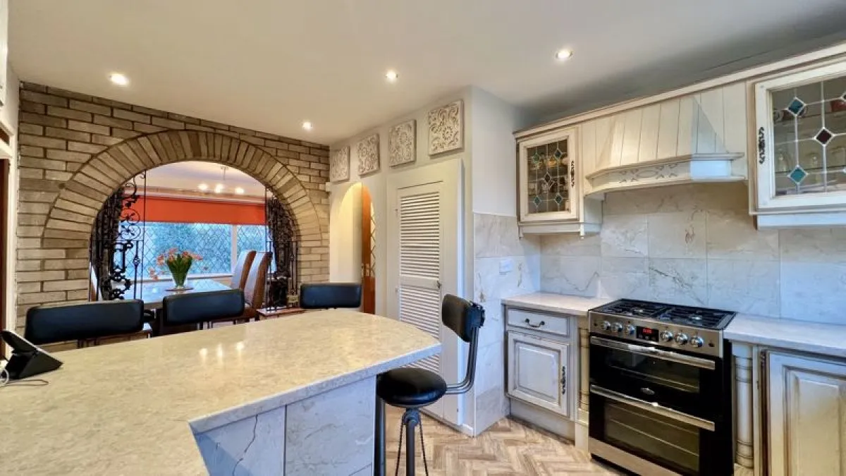 Clare Crescent, Bottesford, photo 5