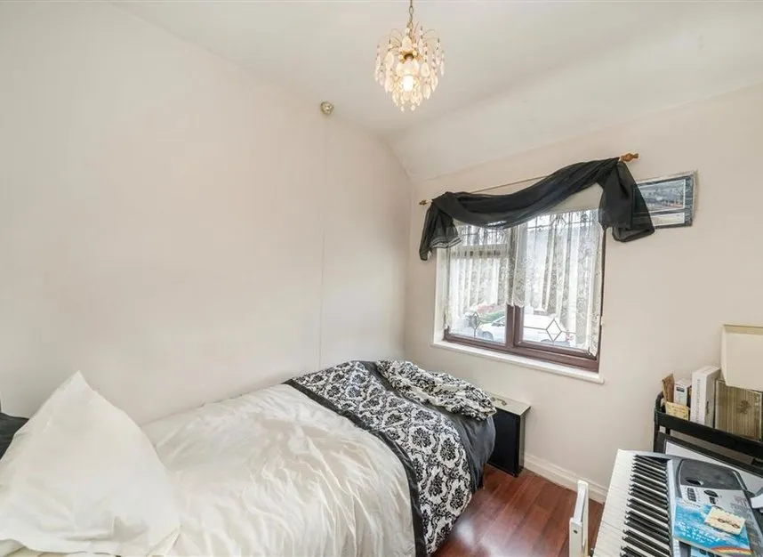 Dawpool Road, Neasden, NW2, photo 6