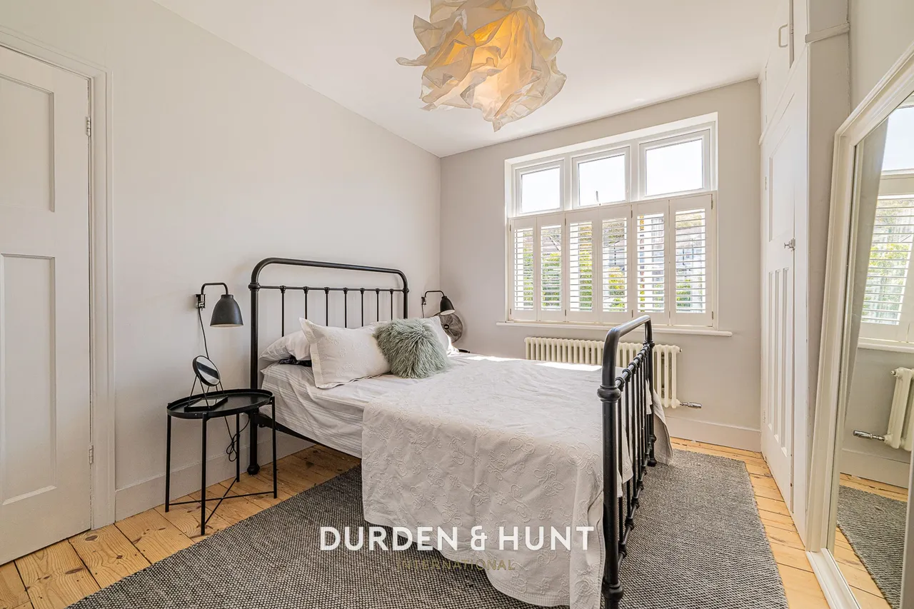 Oak Hill Close, Woodford Green, IG8, photo 23