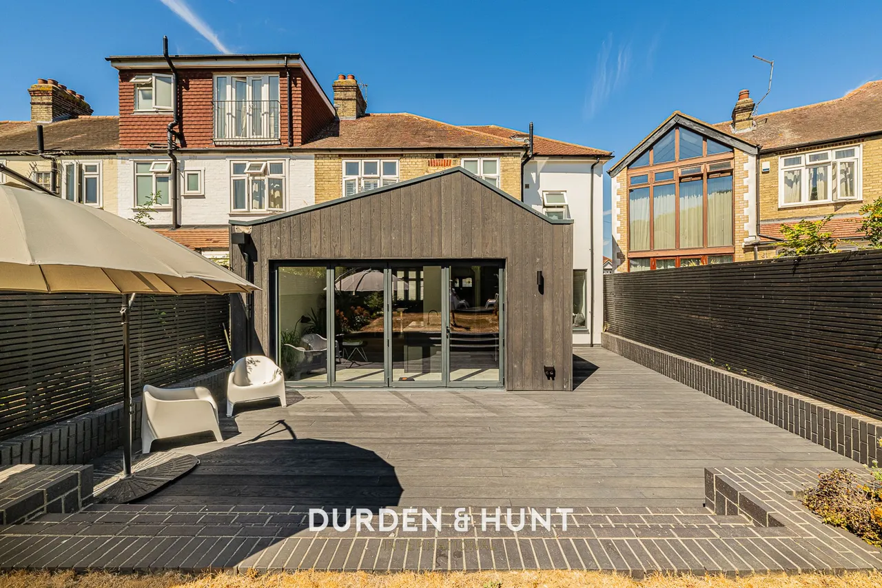 Oak Hill Close, Woodford Green, IG8, photo 36