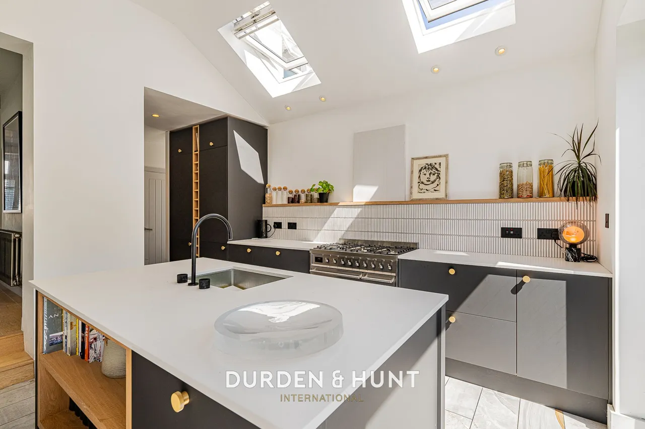 Oak Hill Close, Woodford Green, IG8, photo 12