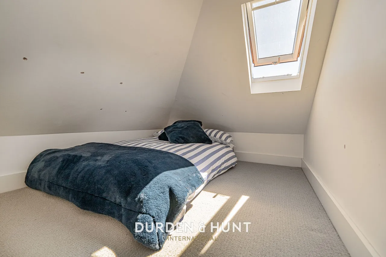 Oak Hill Close, Woodford Green, IG8, photo 27