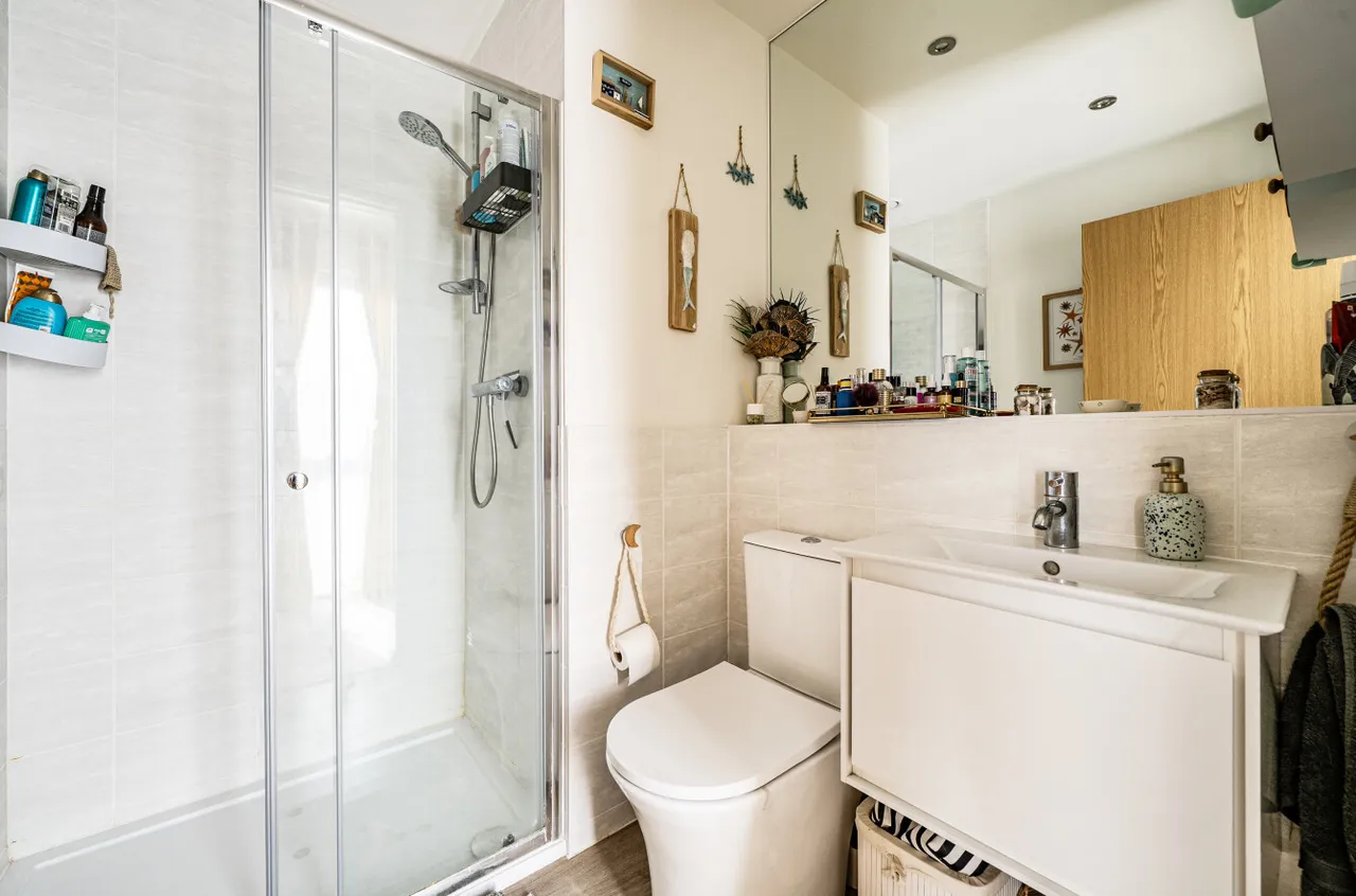 Elms Walk, Wokingham, RG40, photo 13