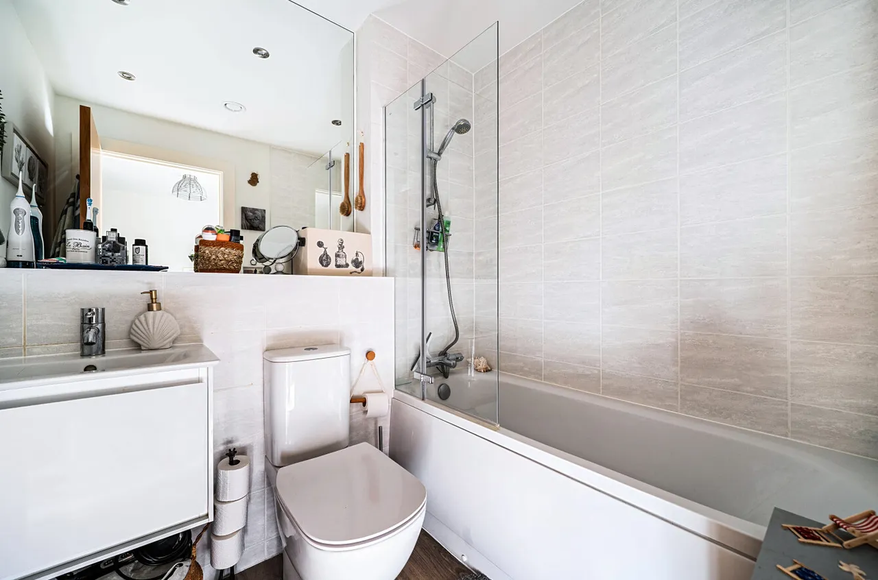 Elms Walk, Wokingham, RG40, photo 12