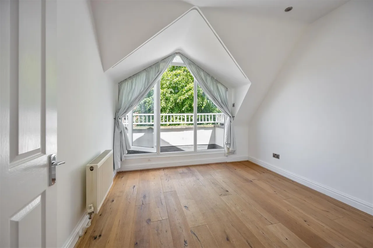 Broadhurst Gardens South Hampstead, London NW6 3QT, photo 4
