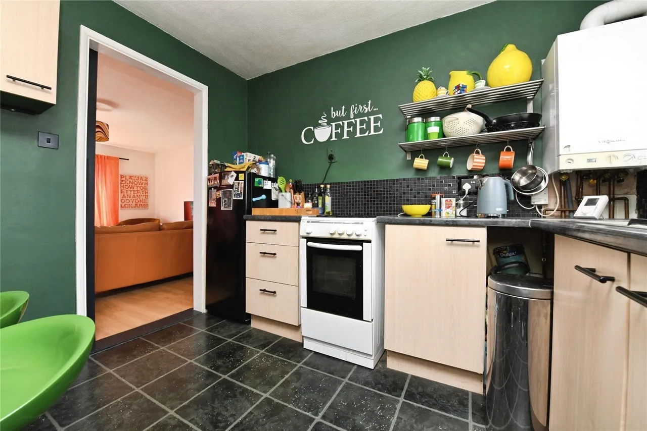 Avon Way, Colchester, Essex, CO4, photo 6