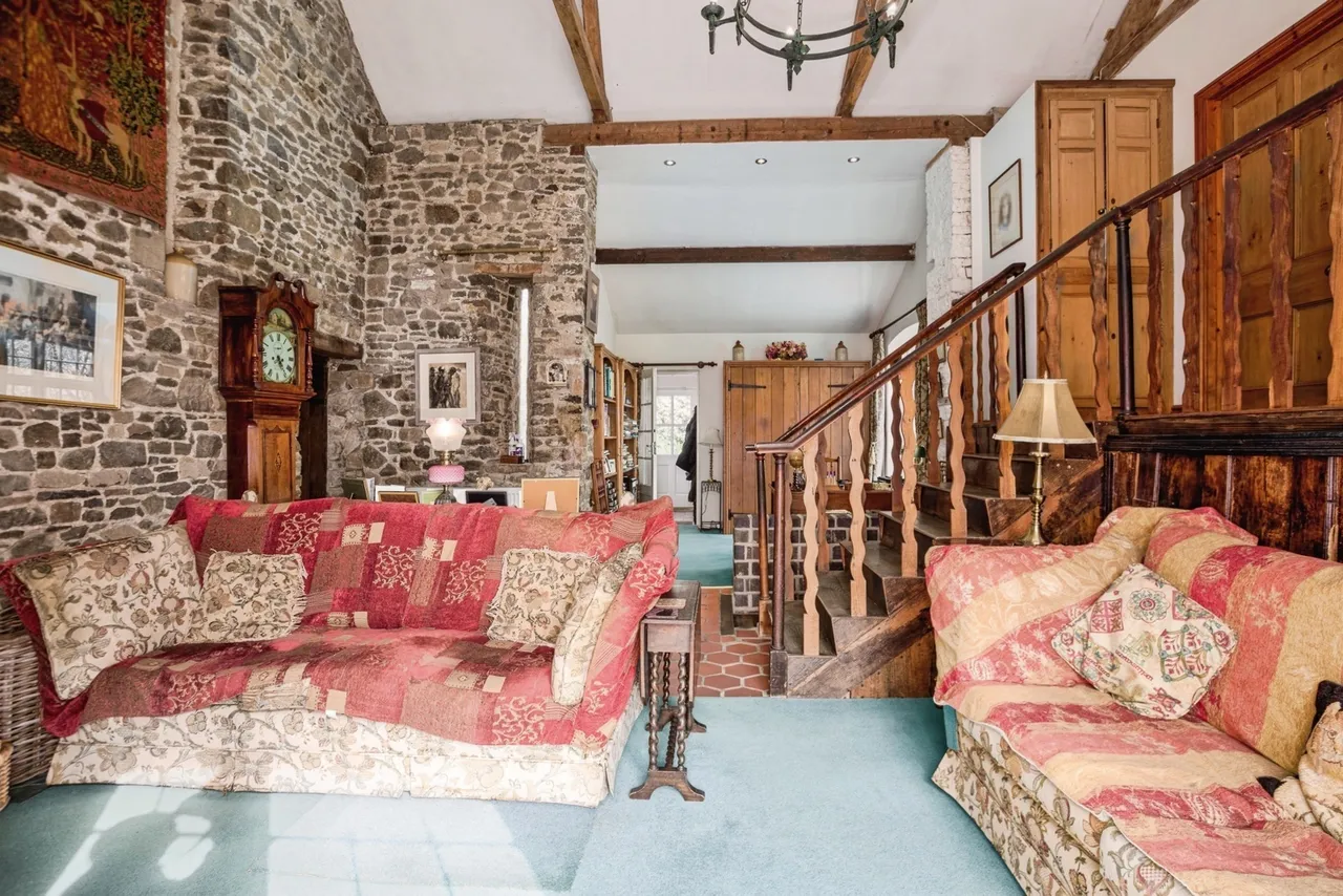 New Inn, Llandeilo, SA19, photo 11