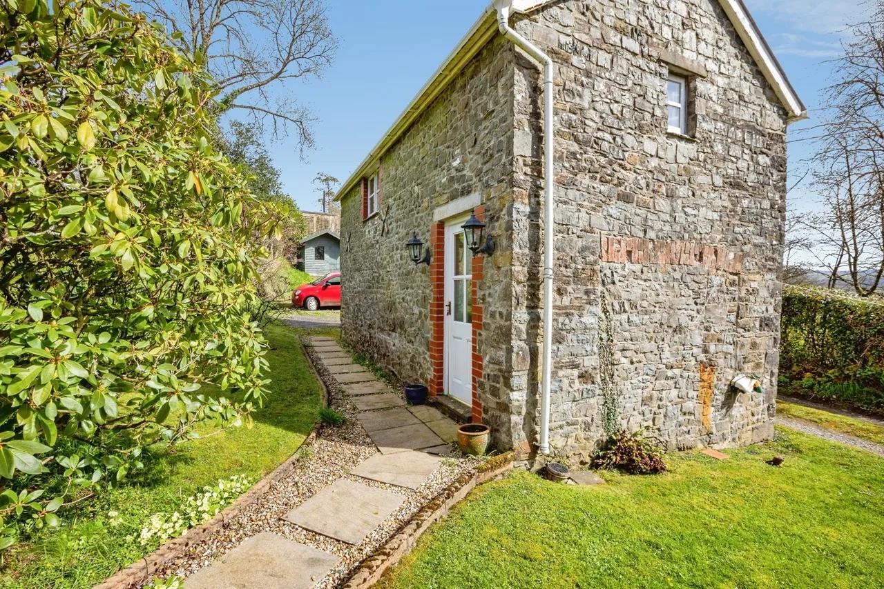 New Inn, Llandeilo, SA19, photo 24