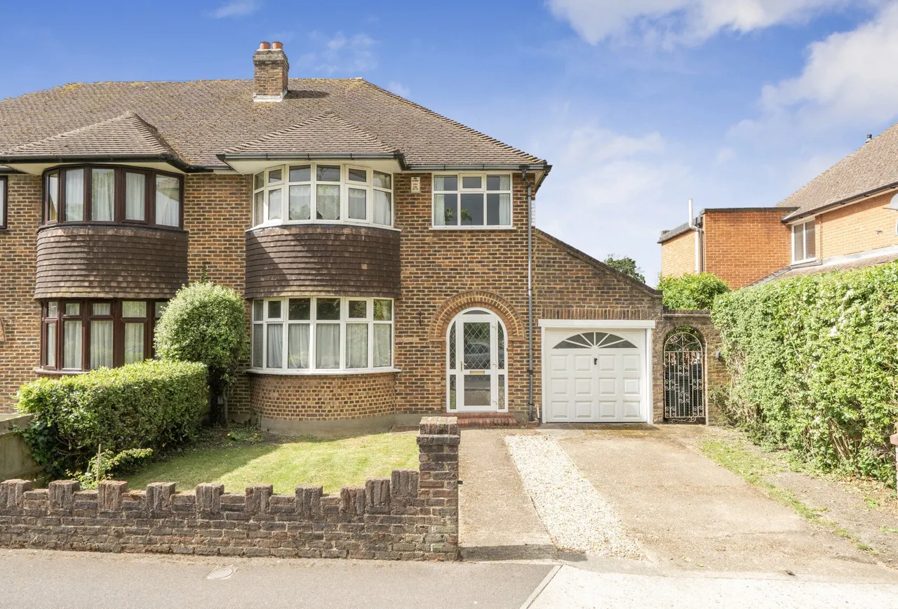 Downfield, Worcester Park, KT4 7LE, photo 5