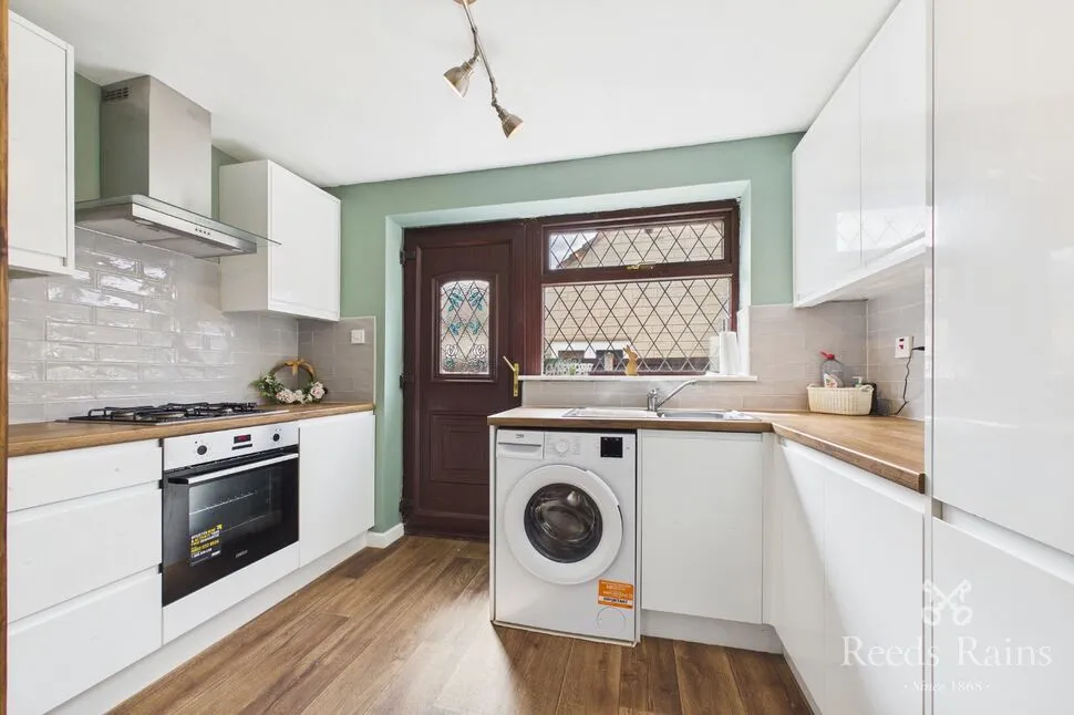 Hemsby Road, Castleford, West Yorkshire, WF10, photo 2